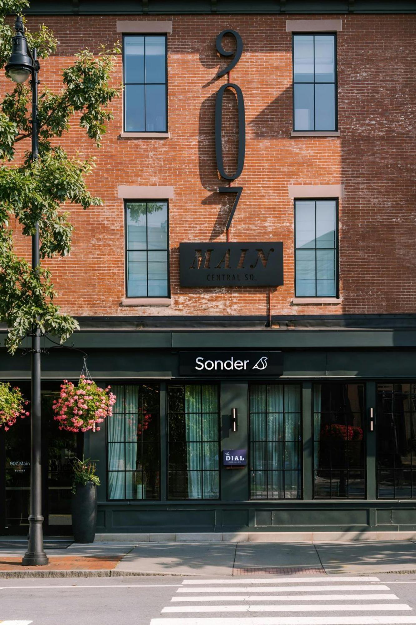 907 Main Square, Sonder By Marriott Bonvoy Hotel